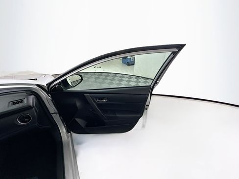 Used 2019 Toyota Corolla SE w/ SE Premium Package image 31