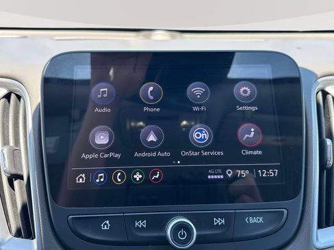 Used 2025 Chevrolet Malibu LT FWD image 9