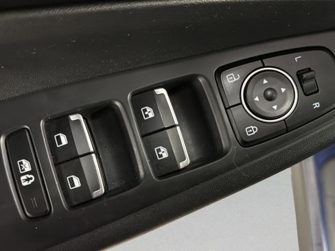 Used 2023 Hyundai Santa Fe SEL image 15