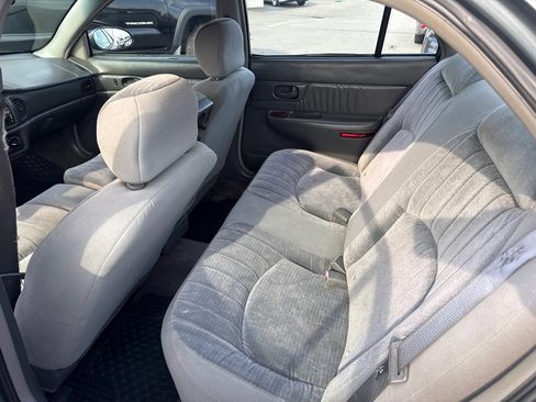 Used 2005 Buick Century Custom image 9