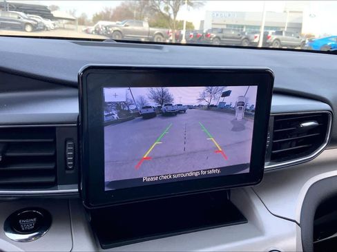 Used 2023 Ford Explorer XLT w/ Equipment Group 202A image 22