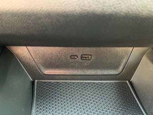 Used 2025 Chevrolet Equinox ACTIV w/ Safety and Technology Package image 29