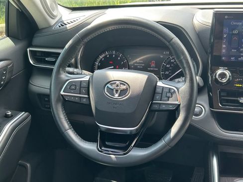 Used 2021 Toyota Highlander Limited AWD/4WD image 43