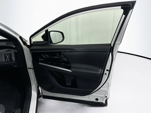 Used 2024 Toyota bZ4X XLE w/ Weather Package image 34