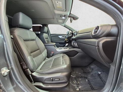 Used 2019 Chevrolet Blazer LT w/ Sun and Wheels Package FWD image 23
