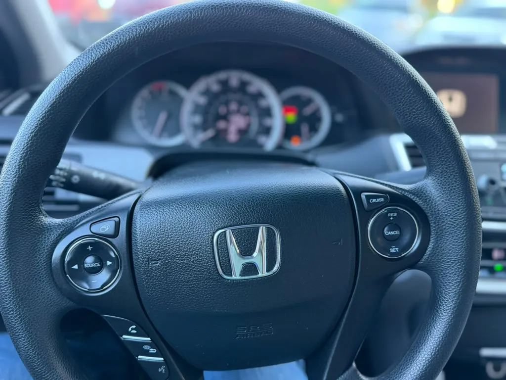Used 2014 Honda Accord LX image 17