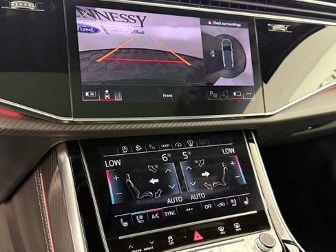 Used 2025 Audi SQ7 Prestige AWD/4WD image 25