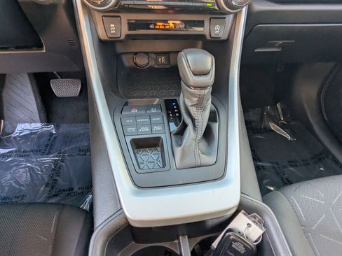 Used 2023 Toyota RAV4 XLE image 23