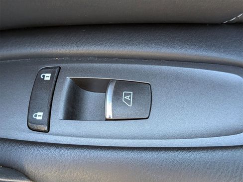 Used 2021 INFINITI QX80 Luxe w/ All-Season Package image 39