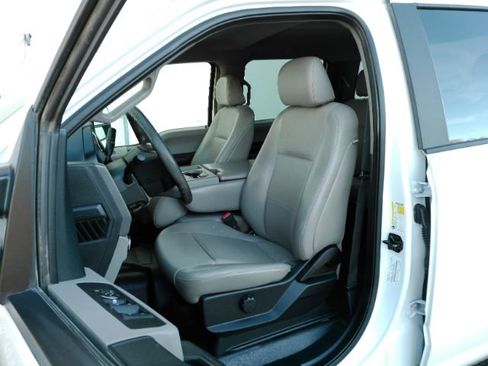 Used 2020 Ford F250 XL w/ Power Equipment Group image 14