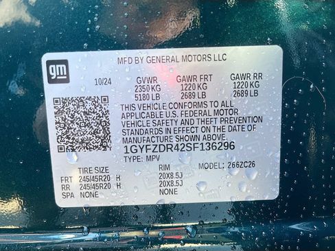 Used 2025 Cadillac XT4 Premium Luxury w/ LPO, ONYX Package AWD/4WD image 31