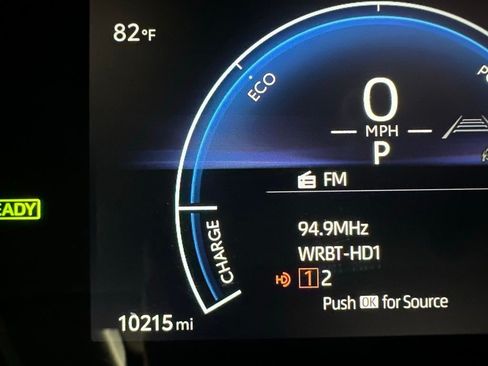 Used 2026 Toyota Camry SE FWD image 24