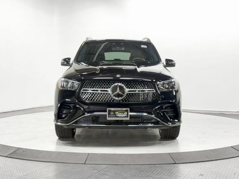 Used 2025 Mercedes-Benz GLE 450e 4MATIC image 2