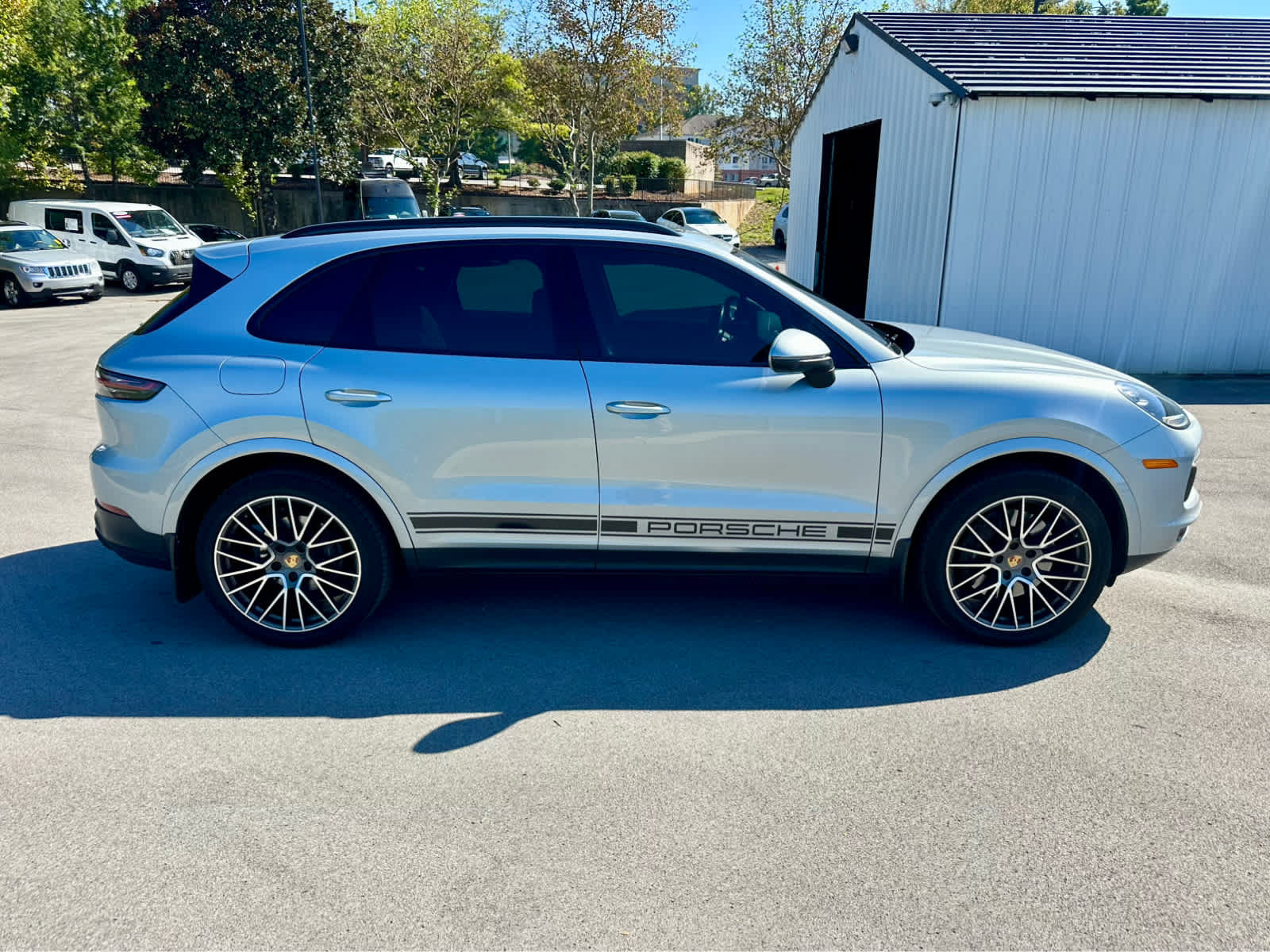 Used 2021 Porsche Cayenne AWD/4WD image 4