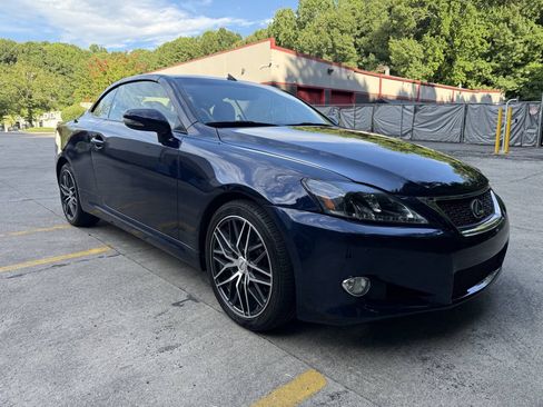 Used 2013 Lexus IS 250C w/ Luxury Pkg RWD image 16