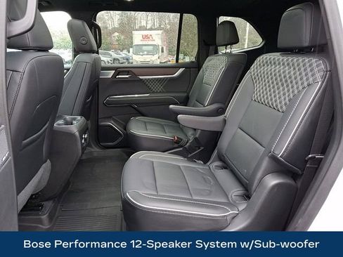 Used 2024 GMC Acadia Denali w/ Super Cruise Package image 13