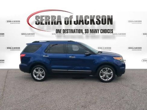 Used 2014 Ford Explorer Limited w/ Equipment Group 301A AWD/4WD image 9