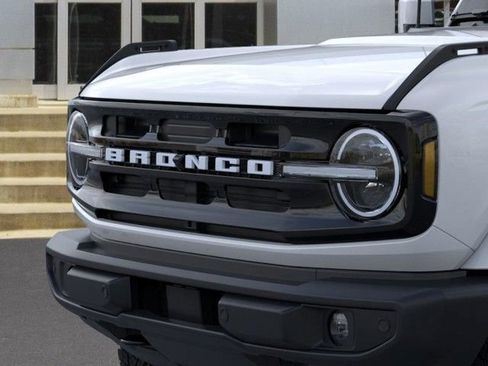 New 2026 Ford Bronco Outer Banks image 19