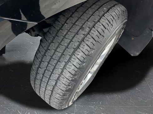 Used 2019 Chevrolet Silverado 1500 LT w/ All-Star Edition image 36