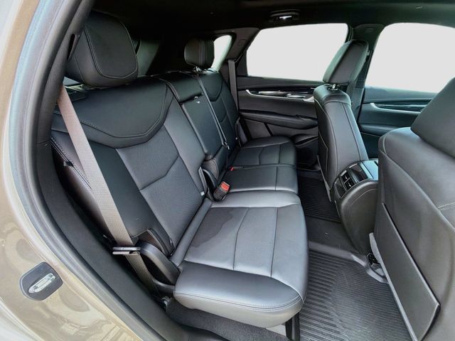 Used 2023 Cadillac XT5 Premium Luxury w/ LPO, Floor Liner Package AWD/4WD image 29
