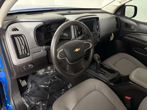 Used 2022 Chevrolet Colorado W/T w/ Custom Special Edition image 18