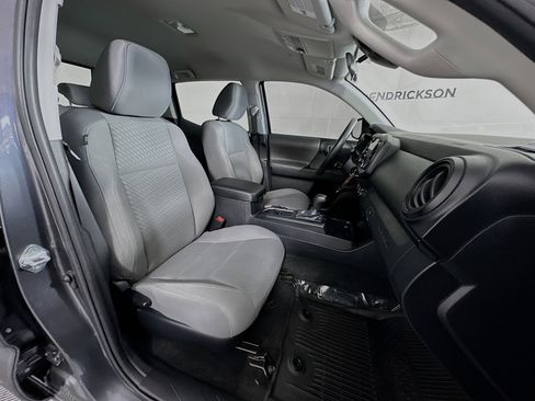 Used 2021 Toyota Tacoma SR w/ SR Convenience Package image 27