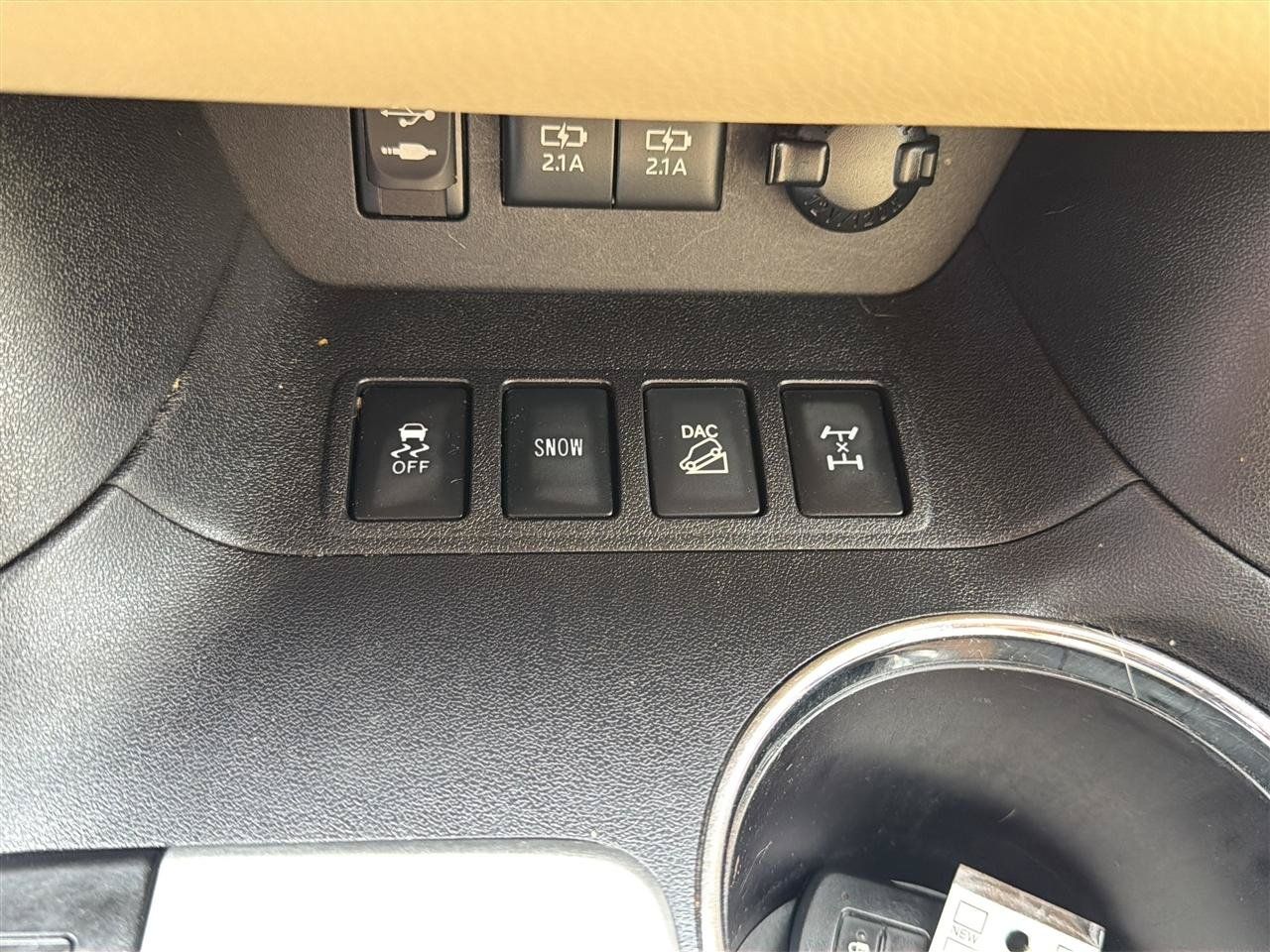 Used 2017 Toyota Highlander AWD V6 image 33