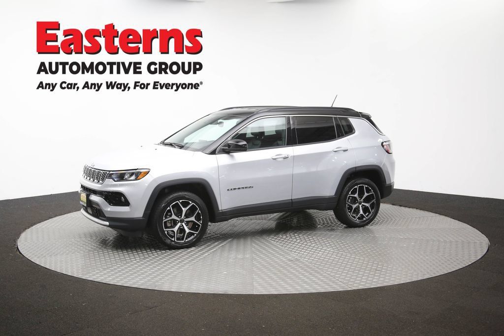 Used 2025 Jeep Compass Limited AWD/4WD image 57