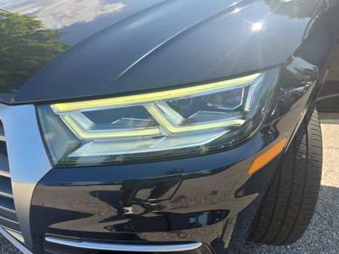 Used 2018 Audi Q5 2.0T Premium Plus AWD/4WD image 29