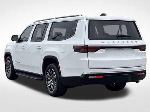 Used 2024 Jeep Wagoneer L Series II w/ Flexible Seating Group image 38