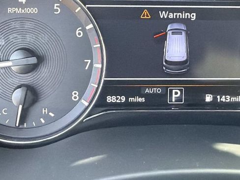 Used 2024 INFINITI QX80 Sensory AWD/4WD image 32