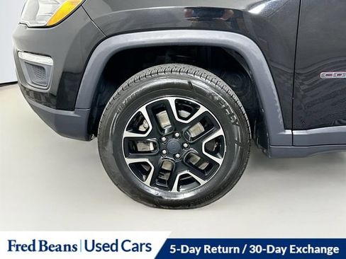 Used 2020 Jeep Compass Trailhawk AWD/4WD image 35