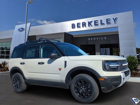 New 2025 Ford Bronco Sport Badlands w/ Badlands Tech Package AWD/4WD image 1