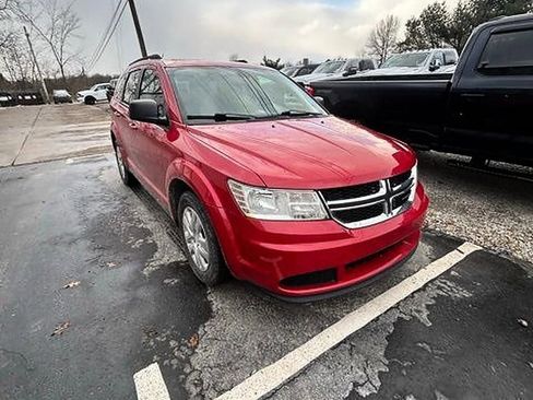 Used 2018 Dodge Journey SE image 2