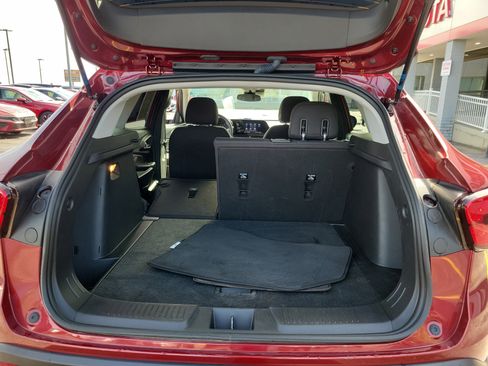 Used 2024 Chevrolet Trax LS FWD image 8