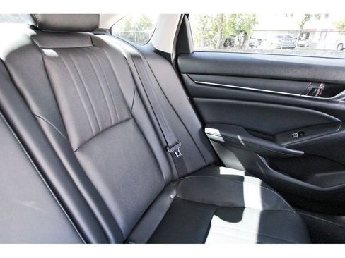 Used 2021 Honda Accord Sport Special Edition image 12