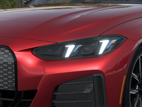 New 2025 BMW i4 eDrive40 image 6