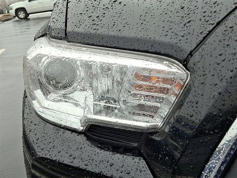 Used 2021 Toyota Tacoma SR image 12