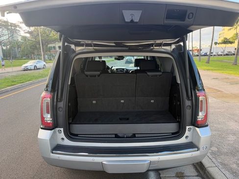 Used 2017 GMC Yukon Denali w/ Open Road Package image 7