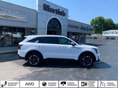 Used 2025 Kia Sorento S