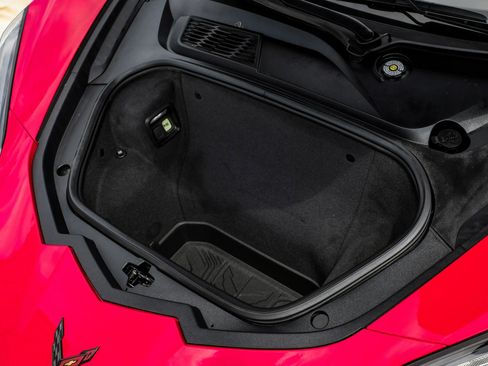 Used 2021 Chevrolet Corvette Stingray Premium Conv w/ Z51 Performance Package RWD image 34