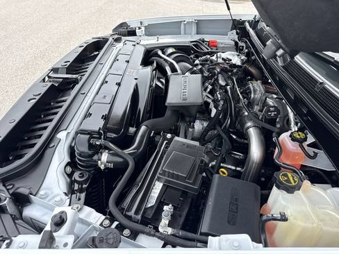 Used 2024 Chevrolet Silverado 2500 ZR2 w/ Technology Package AWD/4WD image 47
