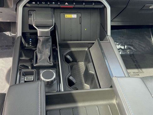 Used 2023 Toyota Tundra Platinum image 18