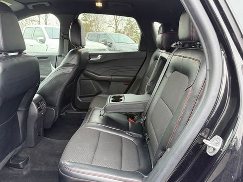 Certified 2024 Ford Escape ST-Line w/ Tech Pack #1 image 9