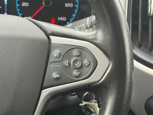 Used 2018 Chevrolet Colorado LT AWD/4WD image 13