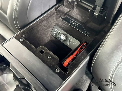 Used 2016 Jaguar F-TYPE R AWD/4WD image 32