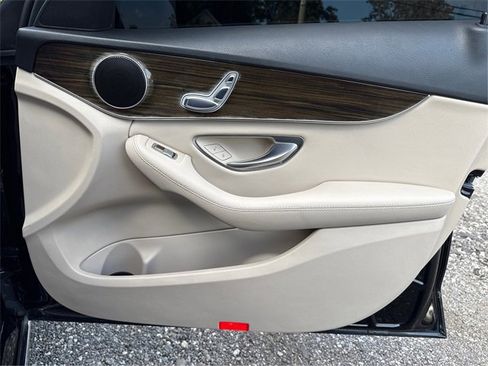 Used 2018 Mercedes-Benz C 300 Sedan image 25