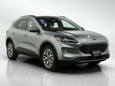 Used 2022 Ford Escape Titanium image 7