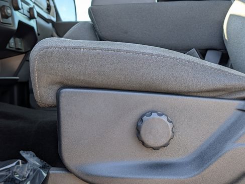 Used 2021 Ford F150 XLT image 19