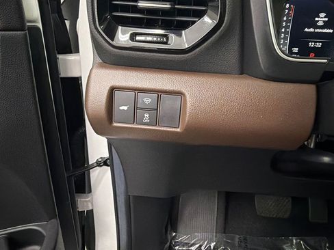 Used 2025 Honda Pilot Elite image 35
